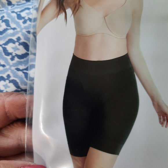 New Jockey Essentials Ultralight Smoothing Slipshort - Black 5XL - Picture 5 of 8